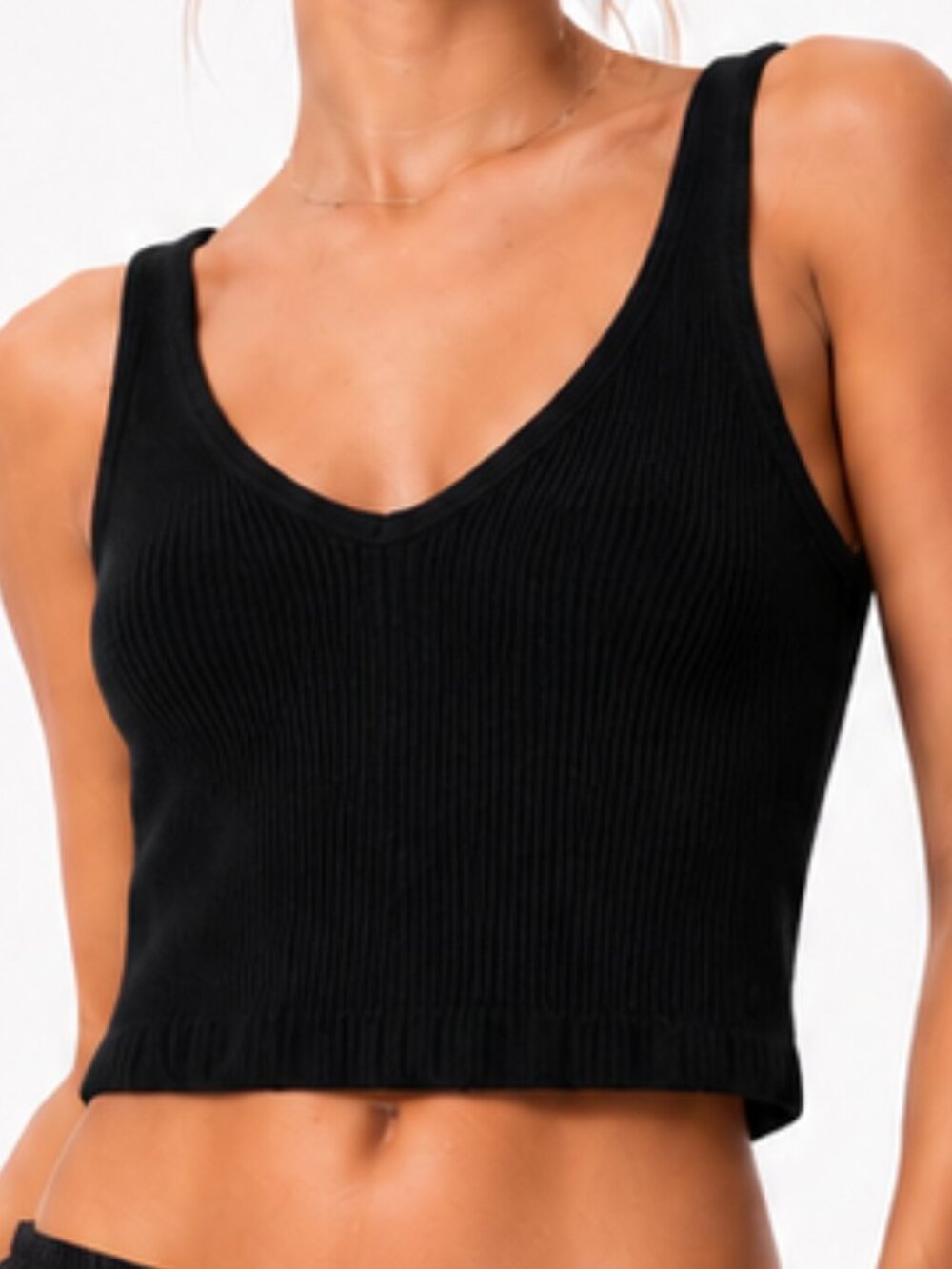 URBAN OUTFITTERS (Out From Under) V-Neck Ribbed Seamless Crop Tank Black Size M